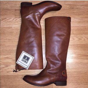 Frye boots - brown. Wide calf zip up